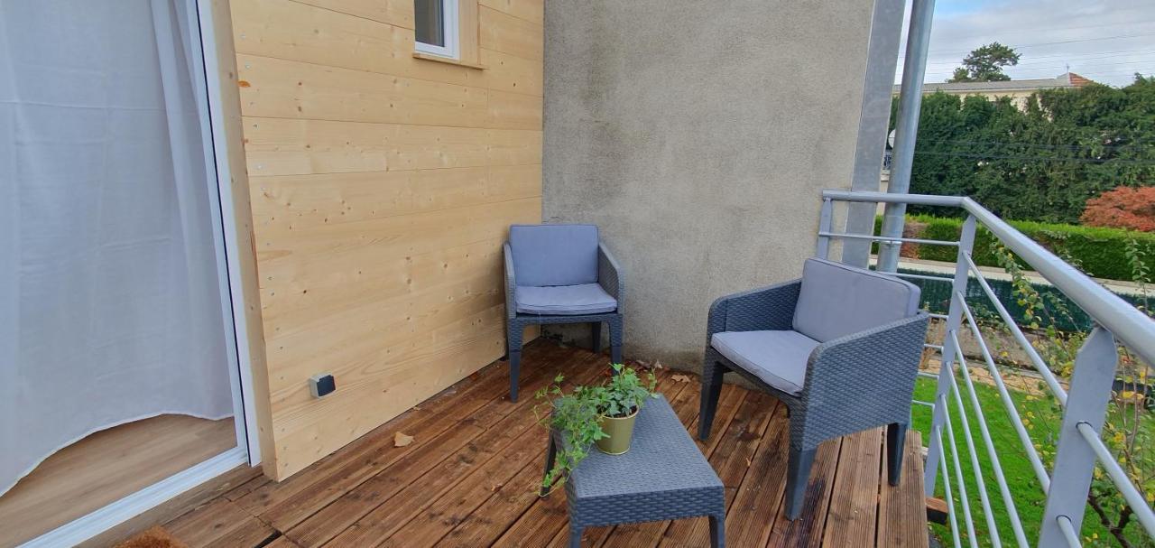 Charmant T2 Avec Grande Terrasse Quartier Jardin Massey Tarbes Exterior photo